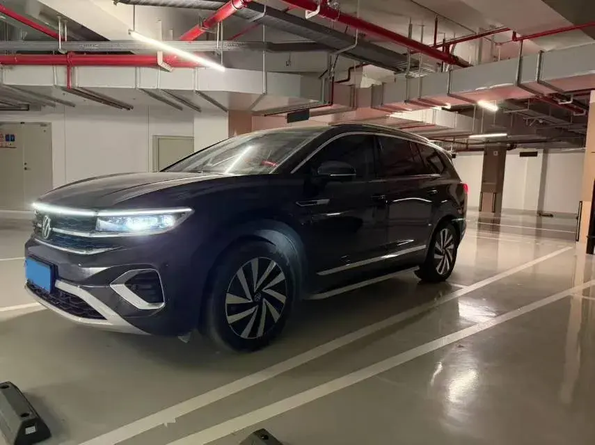 2022 Volkswagen Talagon 2.0T 220HP L4 7DCT