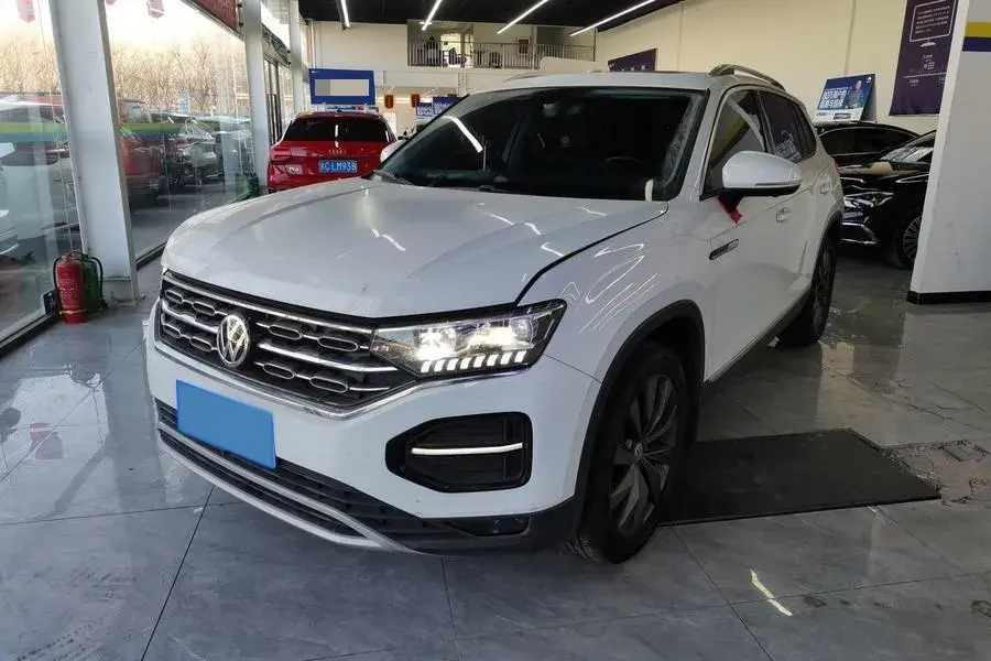 2020 Volkswagen Tayron 2.0T 186HP L4 7DCT