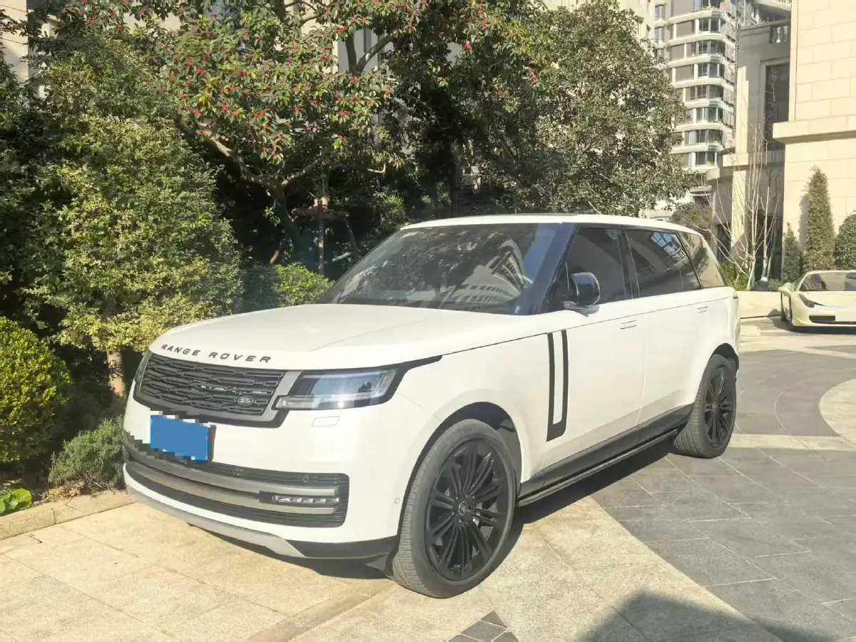 2023 Land Rover Range Rover 3.0T 400HP L6 8AT