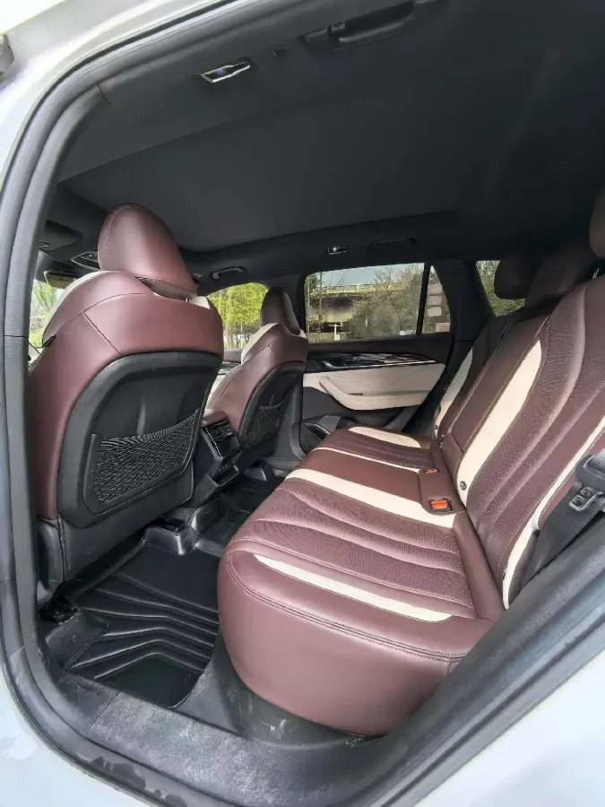 2021 Geely Monjaro 2.0T 218HP L4 7DCT,autocango,china used car exporter,china ev exporter,chinese used car exporter,chinese used ev exporter