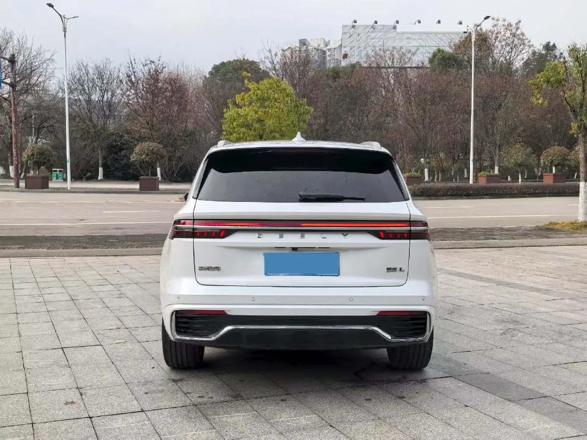 2021 Geely Monjaro 2.0T 218HP L4 7DCT,autocango,china used car exporter,china ev exporter,chinese used car exporter,chinese used ev exporter