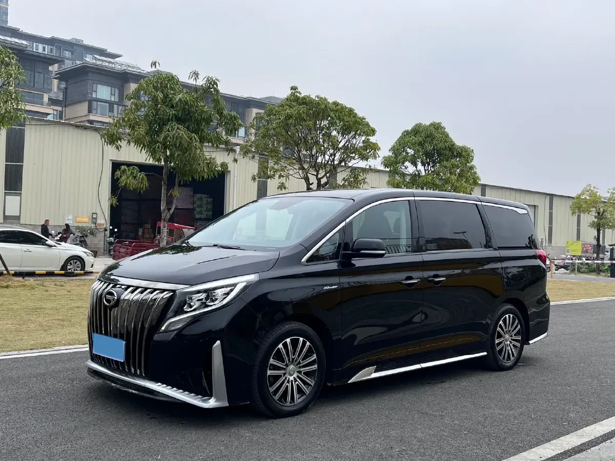 2021 GAC Trumpchi M8 2.0T 252HP L4 8AT