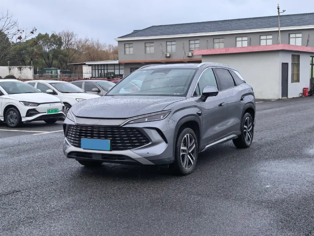 2025 BYD SongL DM-i 1.5L 101HP L4 E-CVT PHEV 18.3KWH