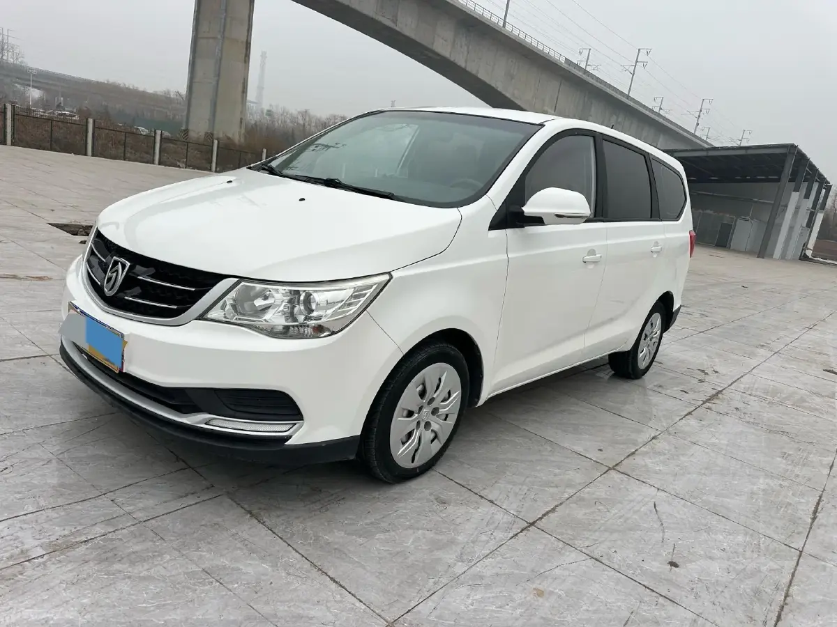 2016 BaoJun 730 1.5L 112HP L4 5MT