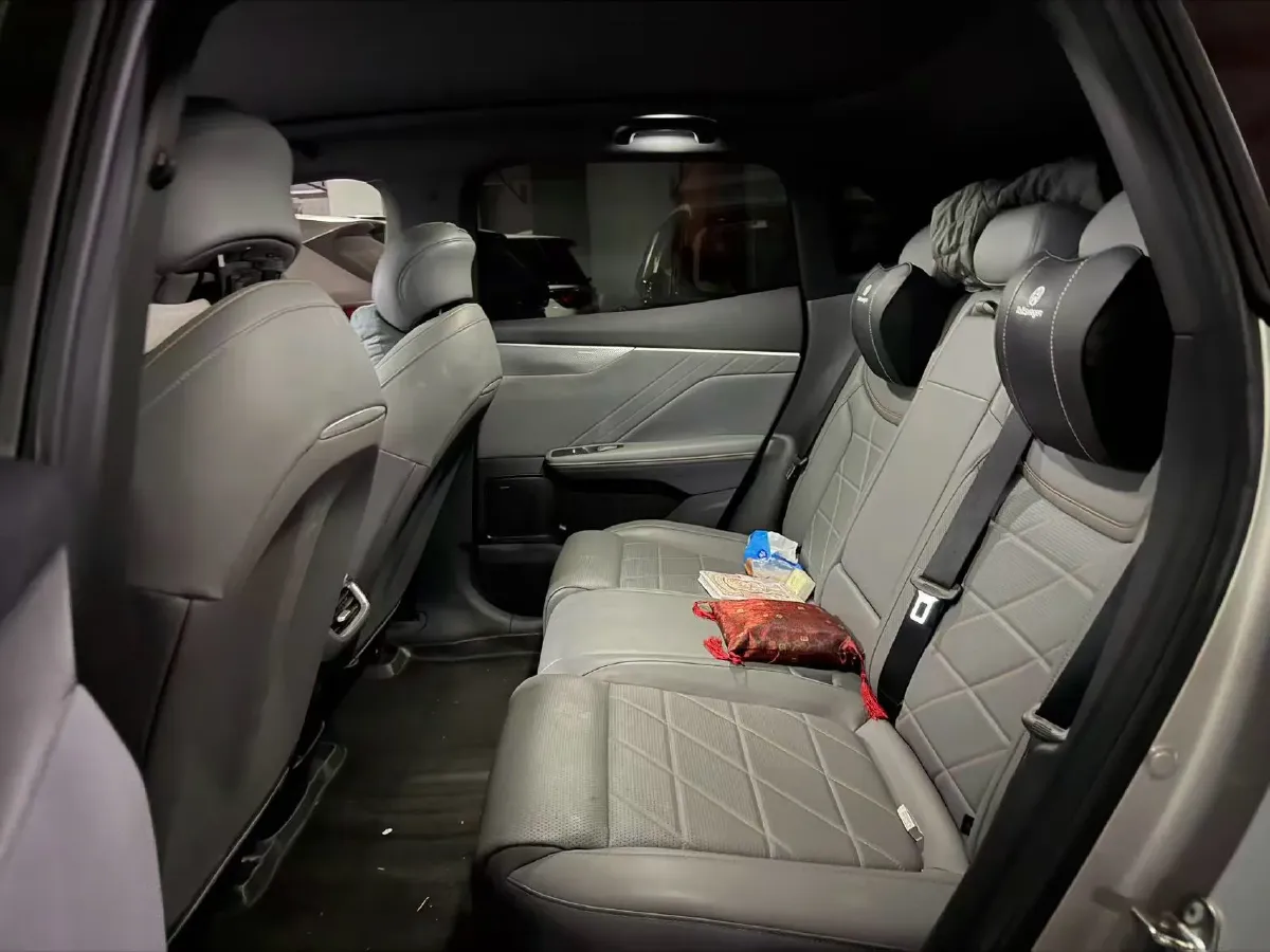 2025 ChangAn QiYuan A07 BEV 56.1KWH,autocango,china used car exporter,china ev exporter,chinese used car exporter,chinese used ev exporter