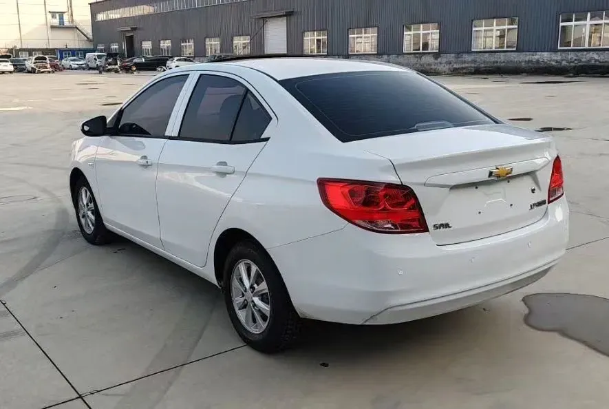 2015 Chevrolet Sail 1.5L 113HP L4 5MT,autocango,china used car exporter,china ev exporter,chinese used car exporter,chinese used ev exporter
