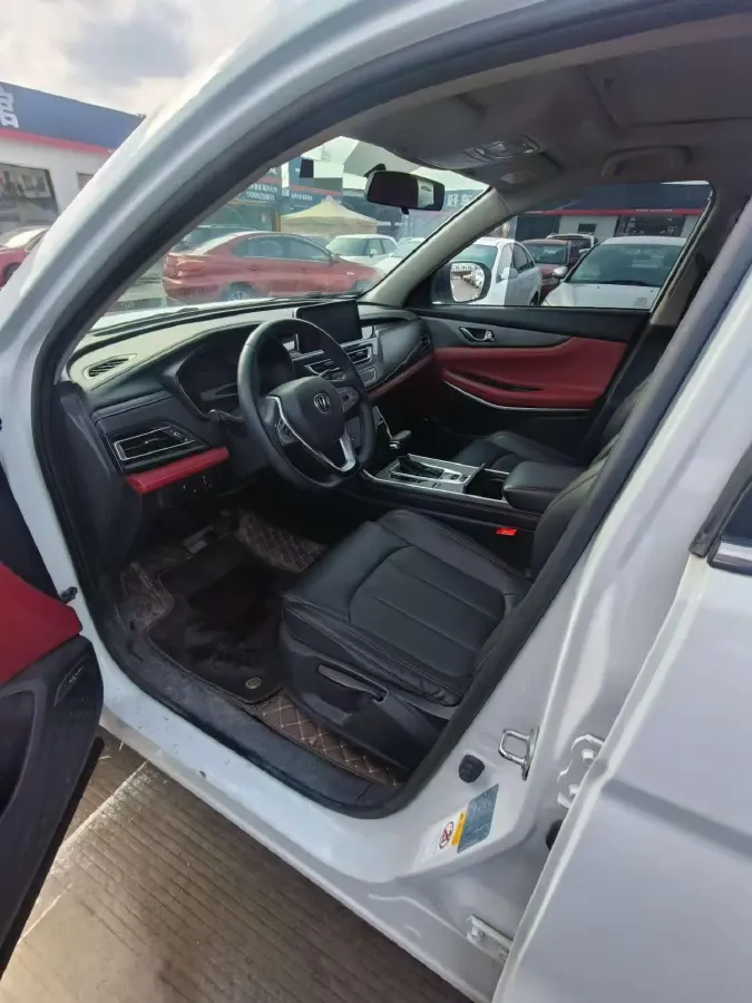 2023 ChangAn CS75 1.5T 188HP L4 7DCT,autocango,china used car exporter,china ev exporter,chinese used car exporter,chinese used ev exporter