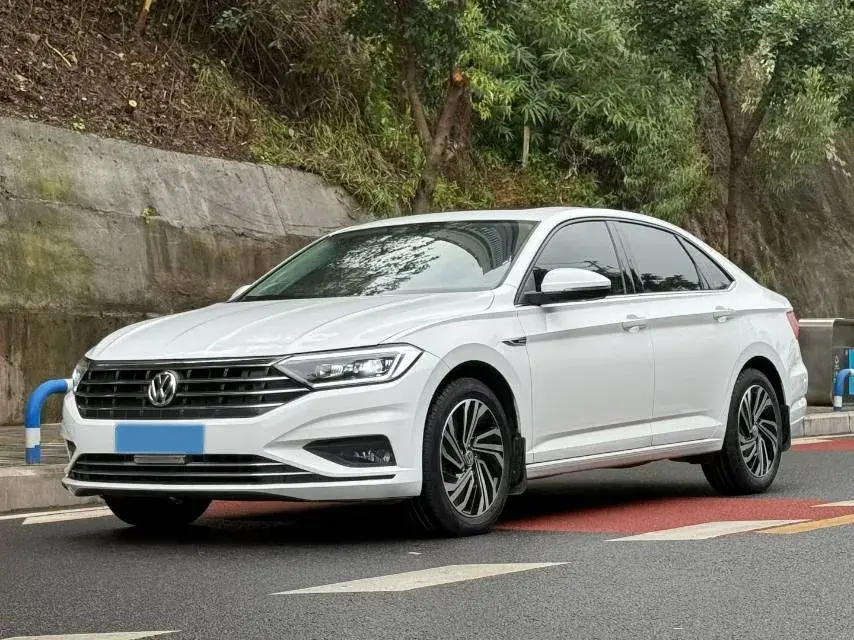 2021 Volkswagen Sagitar 1.4T 150HP L4 7DCT