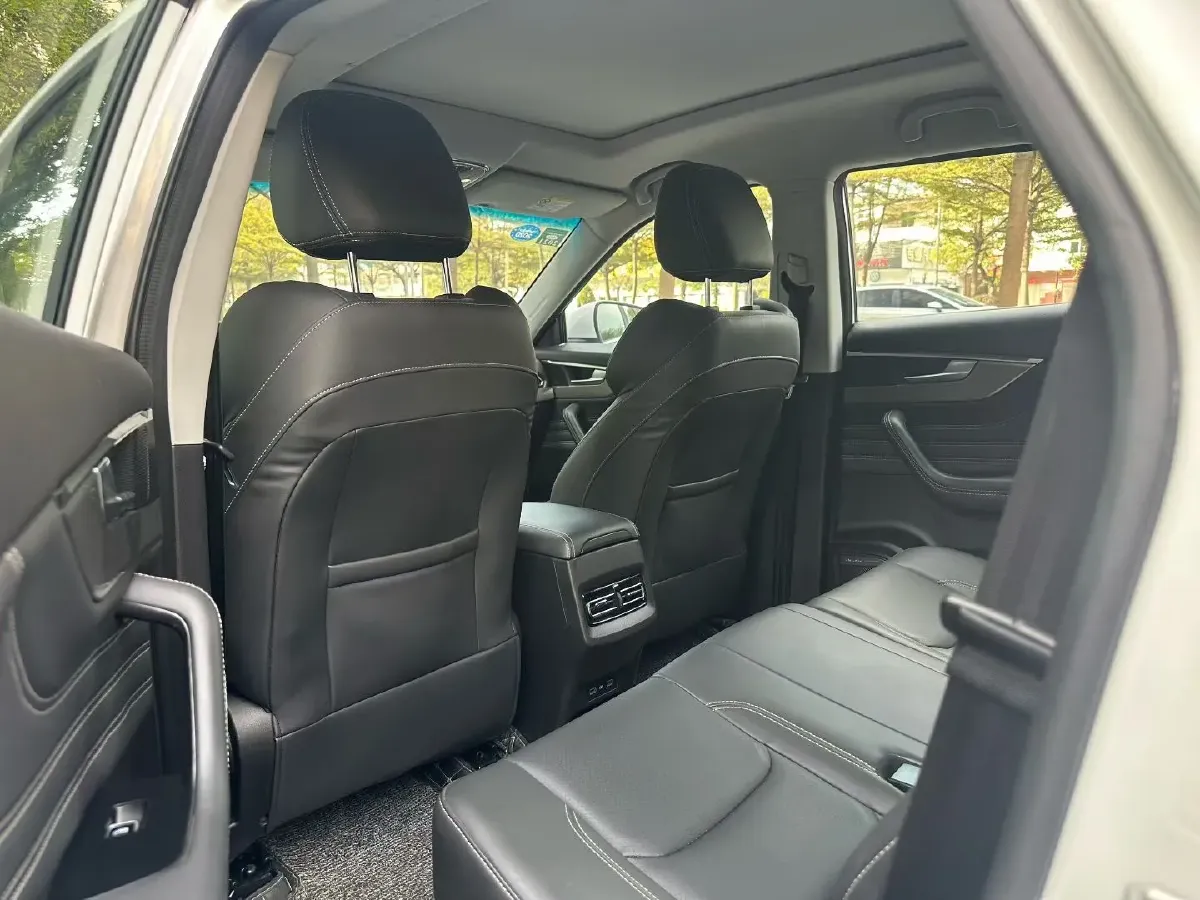 2018 SWM X7 1.5T 156HP L4 6AT,autocango,china used car exporter,china ev exporter,chinese used car exporter,chinese used ev exporter