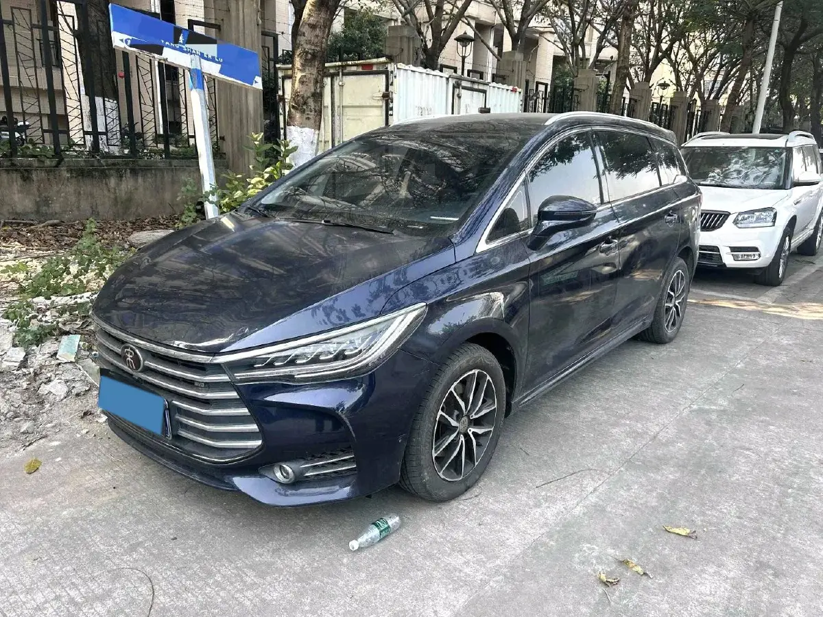 2017 BYD Song MAX 1.5T 154HP L4 6DCT