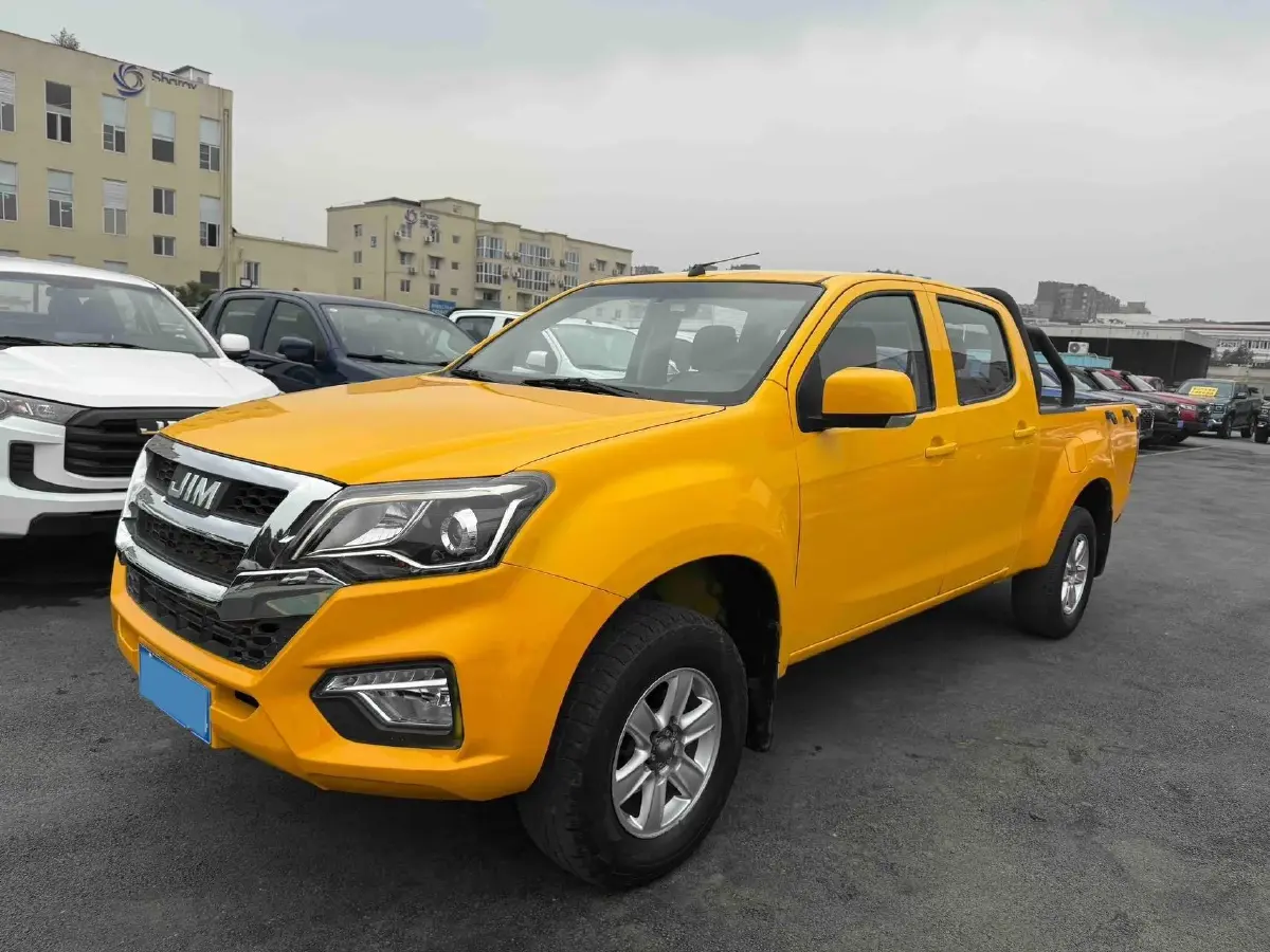 2022 Isuzu RE-MAX Jim 2.4T 211HP L4 5MT