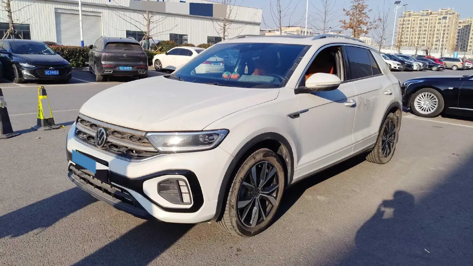 2023 Volkswagen T-Roc 1.5T 160HP L4 7DCT