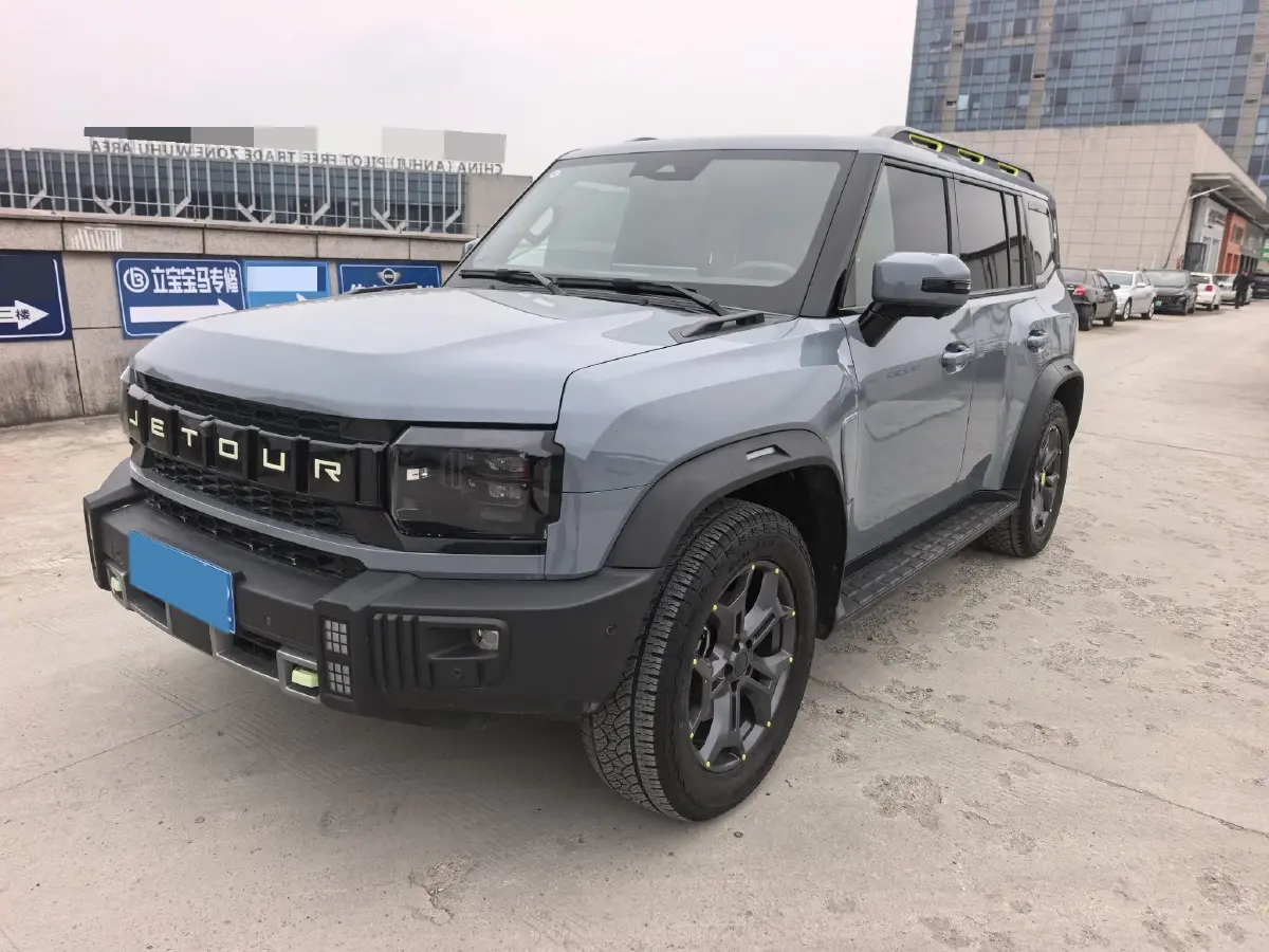 2023 Jetour Traveller 2.0T 254HP L4 7DCT