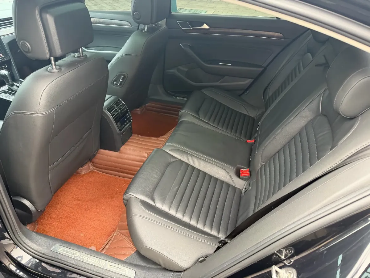 2019 Volkswagen Magotan 2.0T 186HP L4 7DCT,autocango,china used car exporter,china ev exporter,chinese used car exporter,chinese used ev exporter