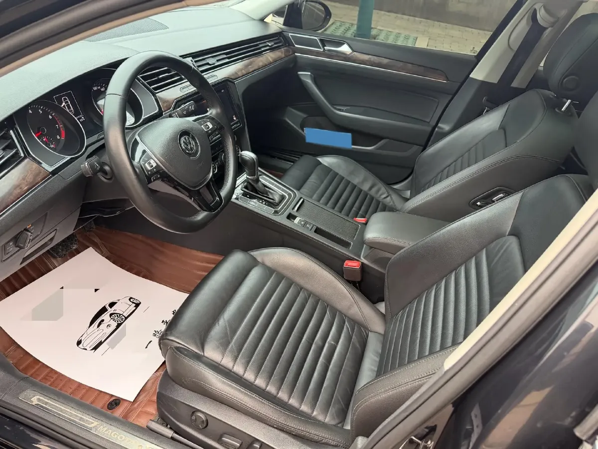 2019 Volkswagen Magotan 2.0T 186HP L4 7DCT,autocango,china used car exporter,china ev exporter,chinese used car exporter,chinese used ev exporter