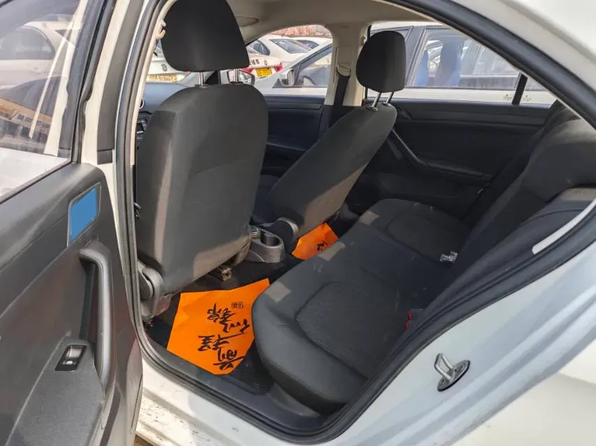 2021 Jetta VA3 1.5L 112HP L4 5MT,autocango,china used car exporter,china ev exporter,chinese used car exporter,chinese used ev exporter