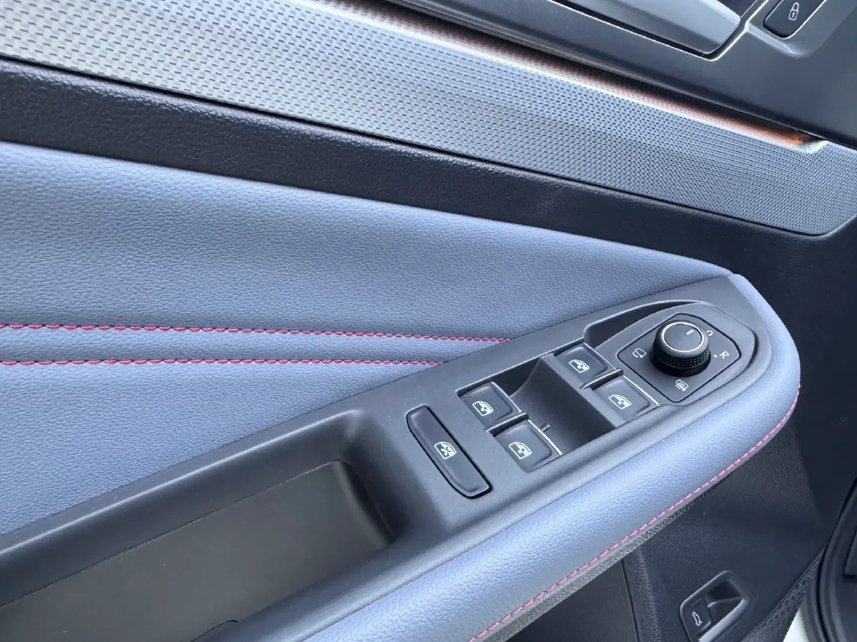 2023 Volkswagen Lamando 1.4T 150HP L4 7DCT,autocango,china used car exporter,china ev exporter,chinese used car exporter,chinese used ev exporter