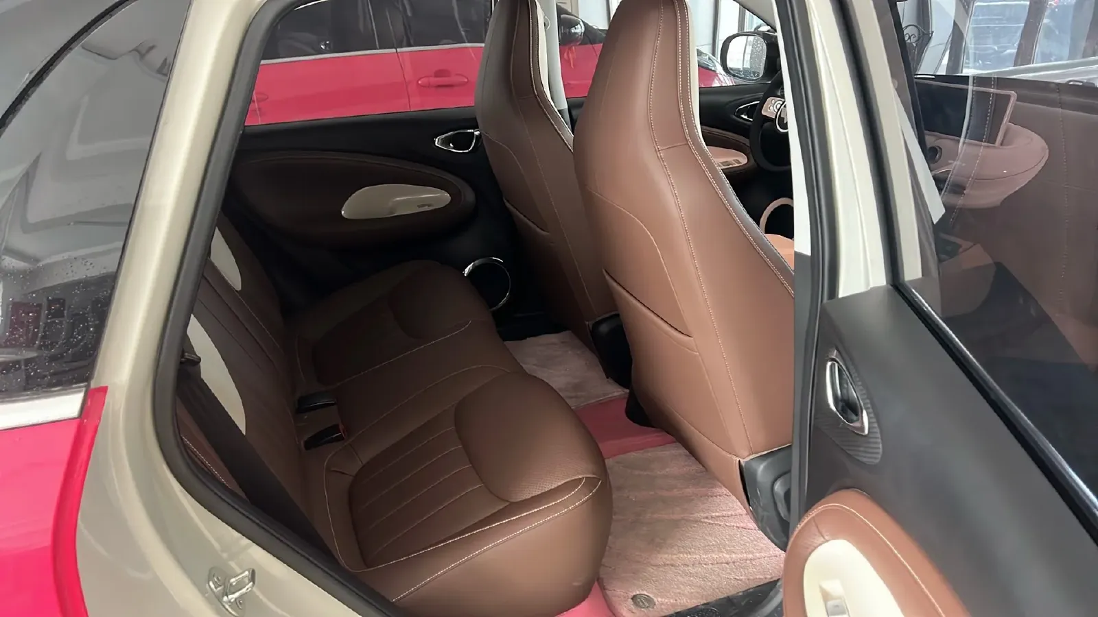 2024 WuLing BinGuo BEV 31.9KWH,autocango,china used car exporter,china ev exporter,chinese used car exporter,chinese used ev exporter