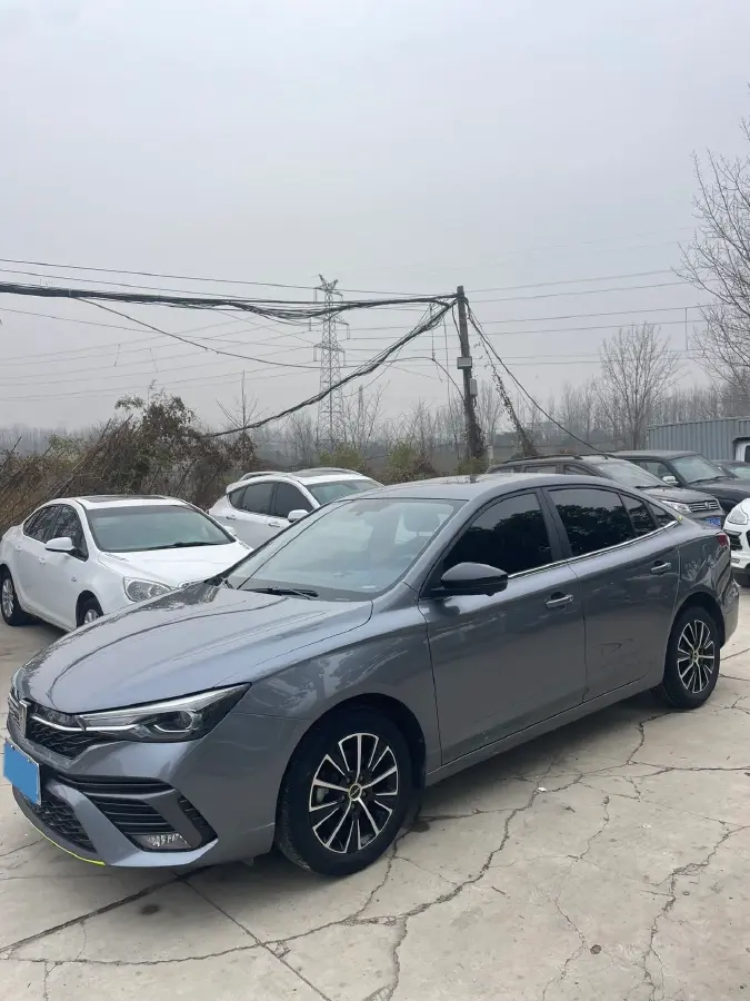 2021 Roewe i5 1.5L 120HP L4 CVT