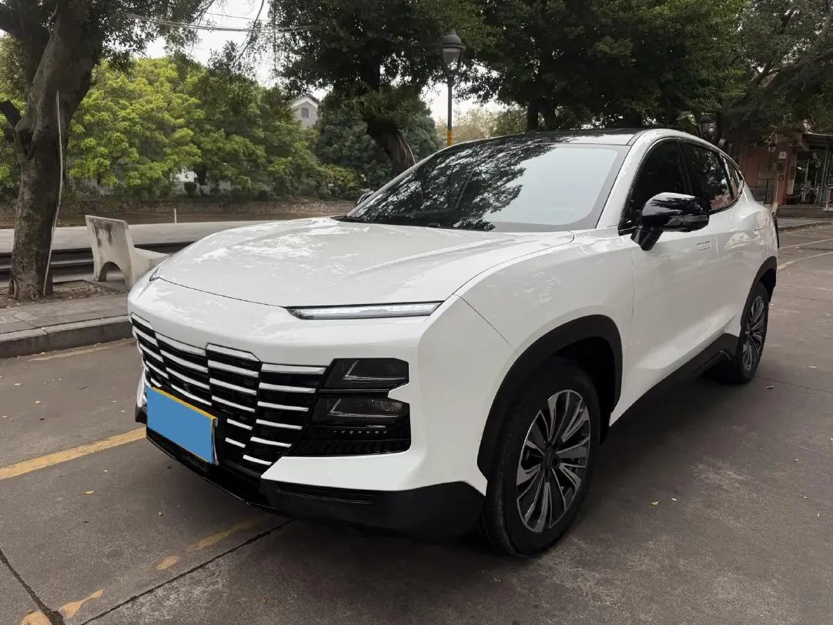 2022 Jetour DASHING 1.6T 197HP L4 7DCT