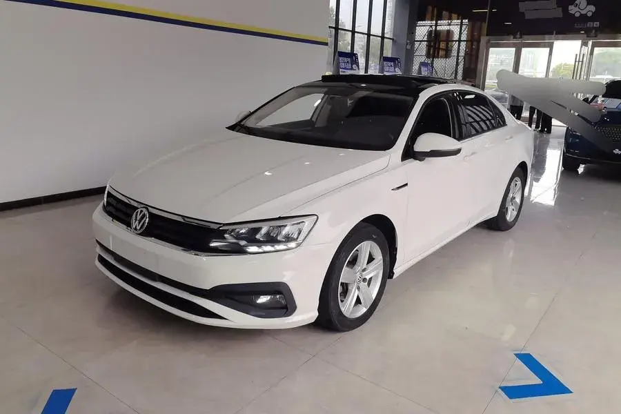 2019 Volkswagen T-Cross 1.4T 150HP L4 7DCT