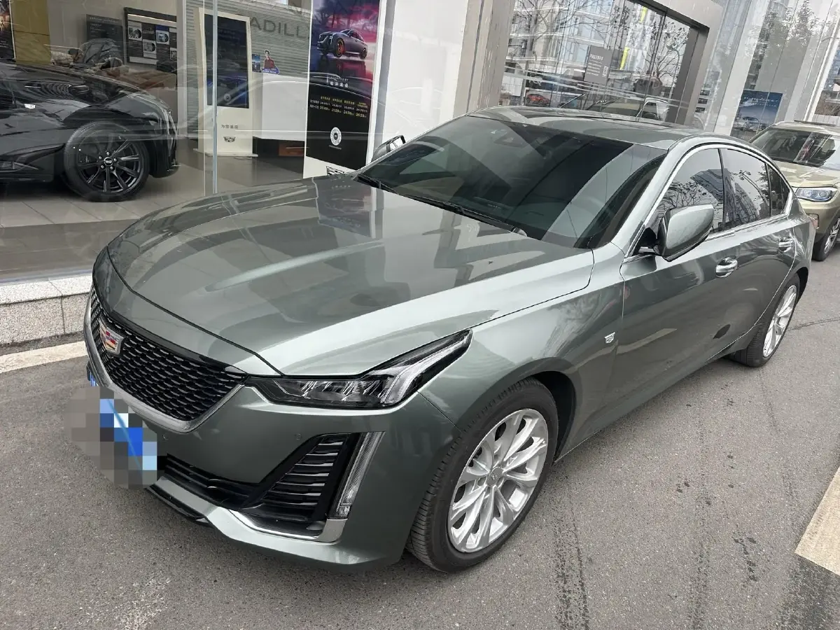 2023 Cadillac CT5 2.0T 237HP L4 10AT