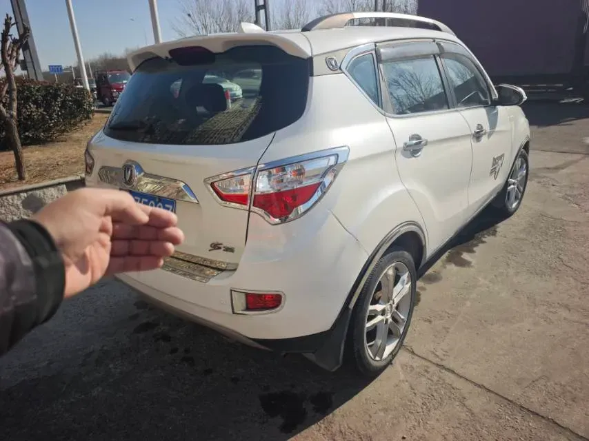 2014 ChangAn CS35 1.6L 125HP L4 5MT,autocango,china used car exporter,china ev exporter,chinese used car exporter,chinese used ev exporter