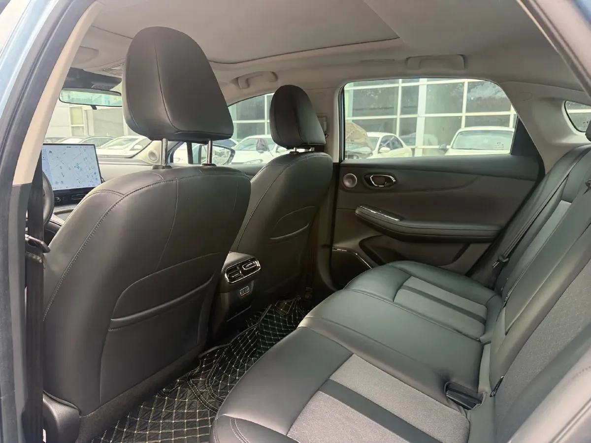 2024 ChangAn LanTuoZhe 2.0T 233HP L4 8AT,autocango,china used car exporter,china ev exporter,chinese used car exporter,chinese used ev exporter