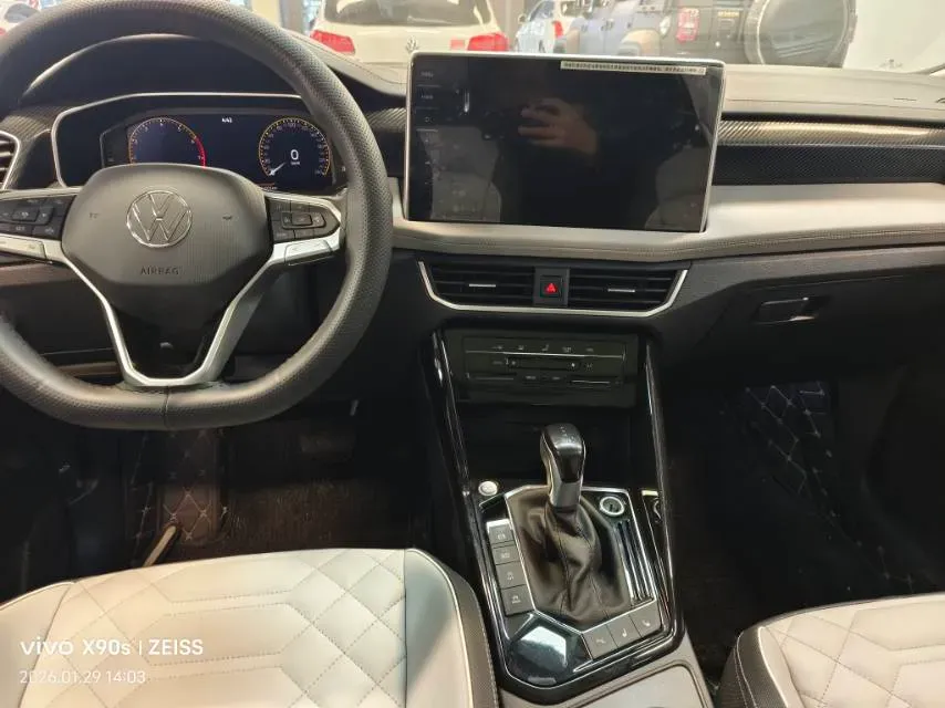 2025 Volkswagen Tayron 1.5T 160HP L4 7DCT,autocango,china used car exporter,china ev exporter,chinese used car exporter,chinese used ev exporter