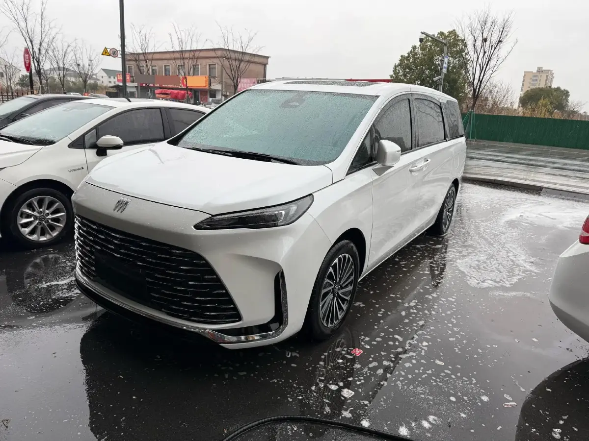 2025 Buick GL8 1.5T 180HP L4 2DHT PHEV