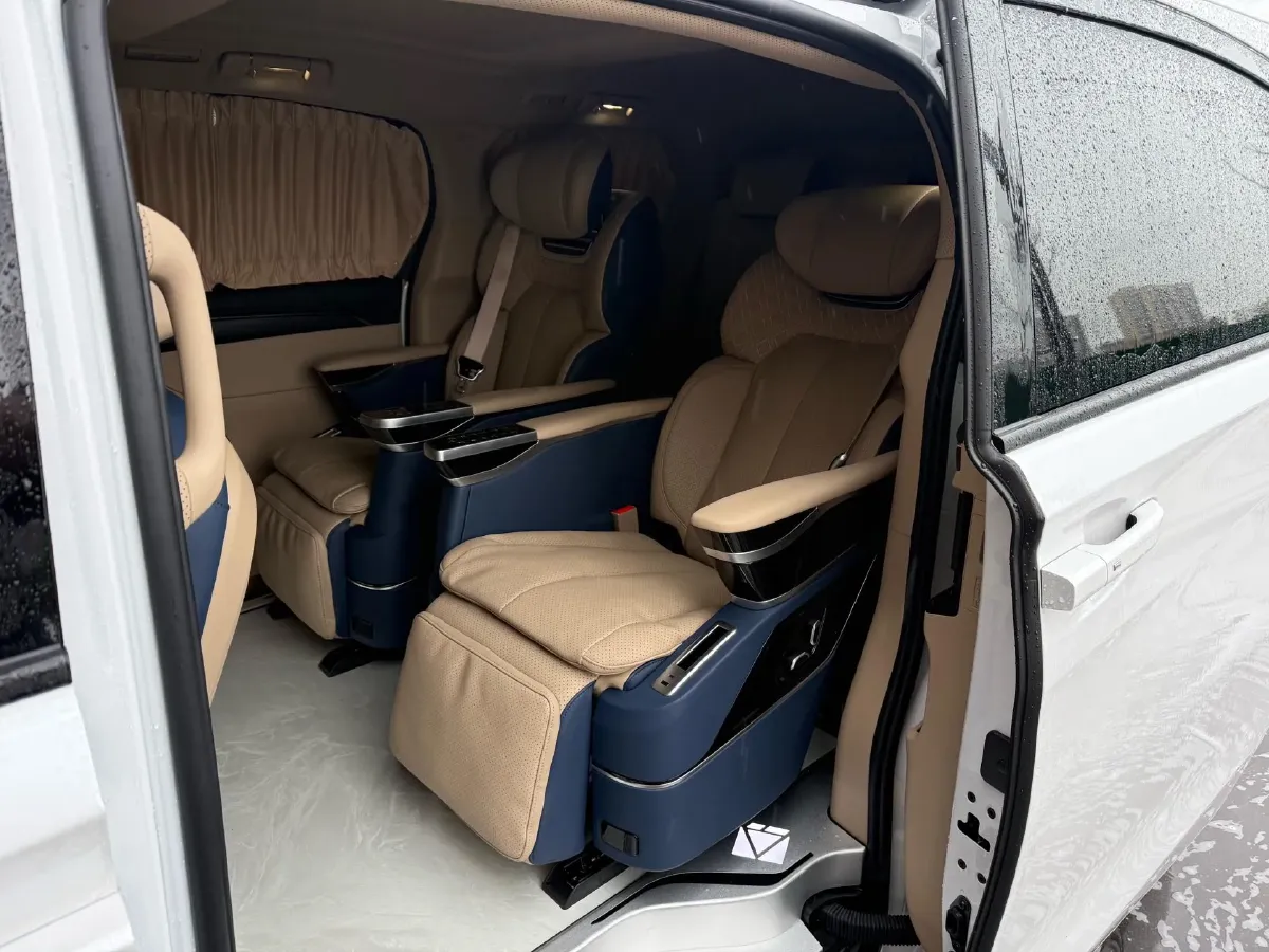 2025 Buick GL8 1.5T 180HP L4 2DHT PHEV,autocango,china used car exporter,china ev exporter,chinese used car exporter,chinese used ev exporter