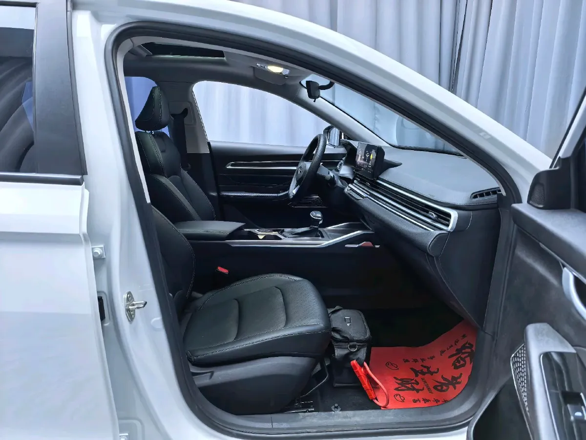 2022 Geely Emgrand 1.5L 114HP L4 CVT,autocango,china used car exporter,china ev exporter,chinese used car exporter,chinese used ev exporter