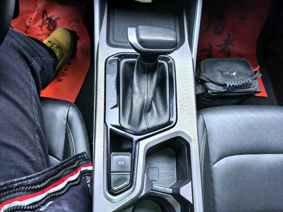 2022 Geely Emgrand 1.5L 114HP L4 CVT,autocango,china used car exporter,china ev exporter,chinese used car exporter,chinese used ev exporter