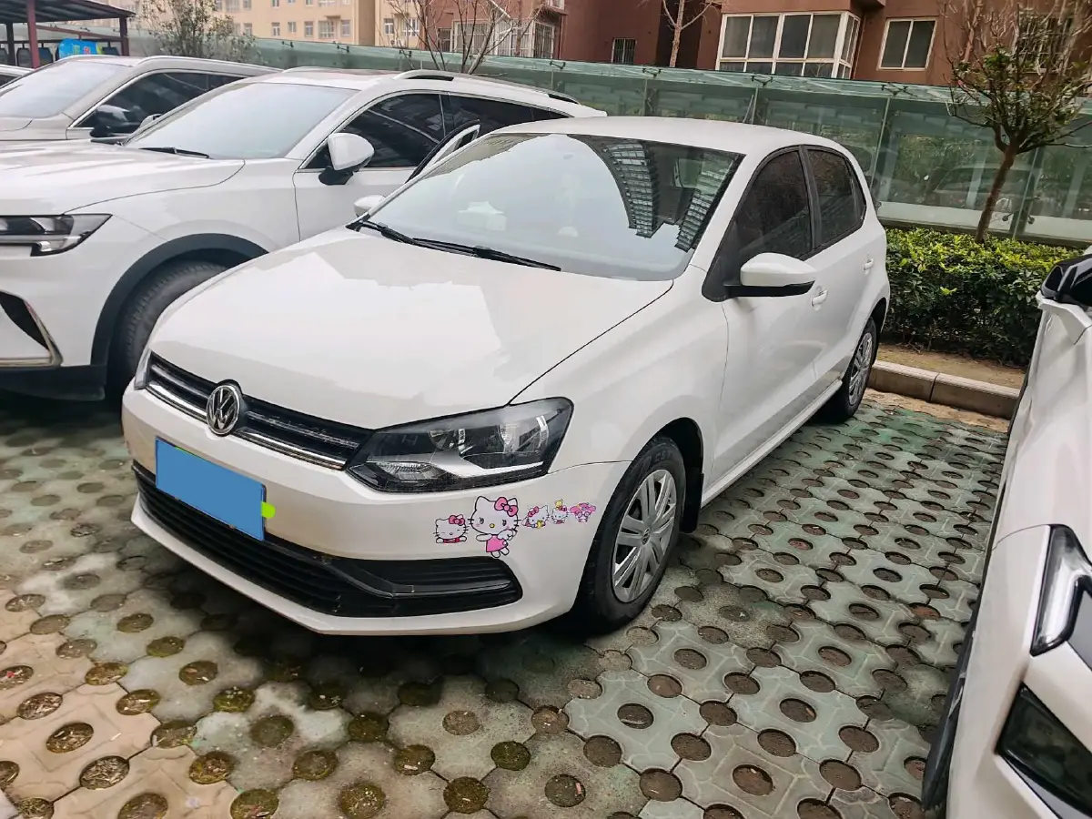 2016 Volkswagen Polo 1.4L 90HP L4 6AT