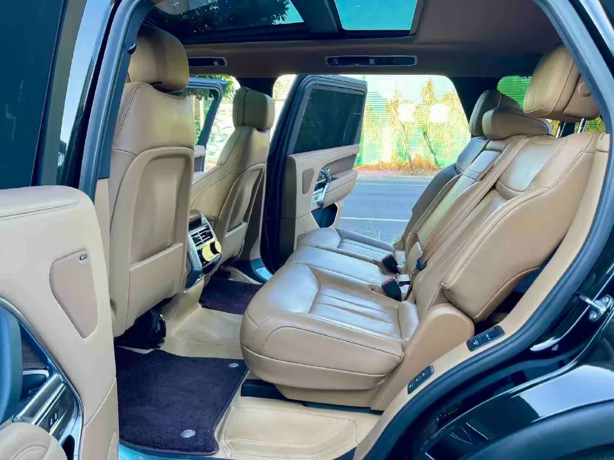 2024 Land Rover Range Rover 3.0T 400HP L6 8AT,autocango,china used car exporter,china ev exporter,chinese used car exporter,chinese used ev exporter