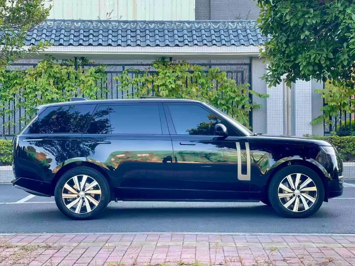 2024 Land Rover Range Rover 3.0T 400HP L6 8AT,autocango,china used car exporter,china ev exporter,chinese used car exporter,chinese used ev exporter