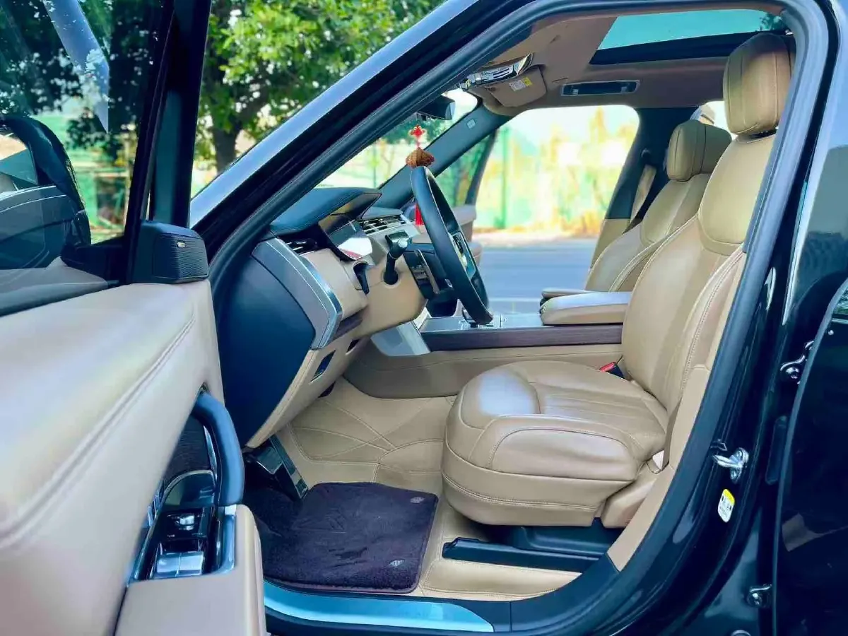 2024 Land Rover Range Rover 3.0T 400HP L6 8AT,autocango,china used car exporter,china ev exporter,chinese used car exporter,chinese used ev exporter