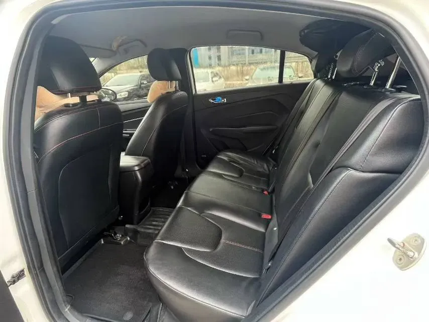 2017 DongFeng Forthing Joyear S50 1.5L 120HP L4 5MT,autocango,china used car exporter,china ev exporter,chinese used car exporter,chinese used ev exporter