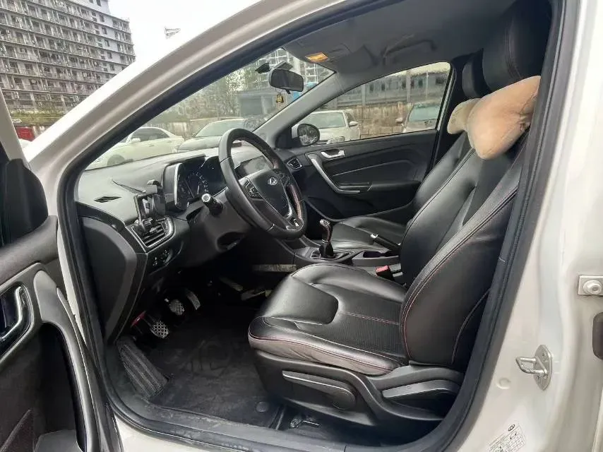 2017 DongFeng Forthing Joyear S50 1.5L 120HP L4 5MT,autocango,china used car exporter,china ev exporter,chinese used car exporter,chinese used ev exporter