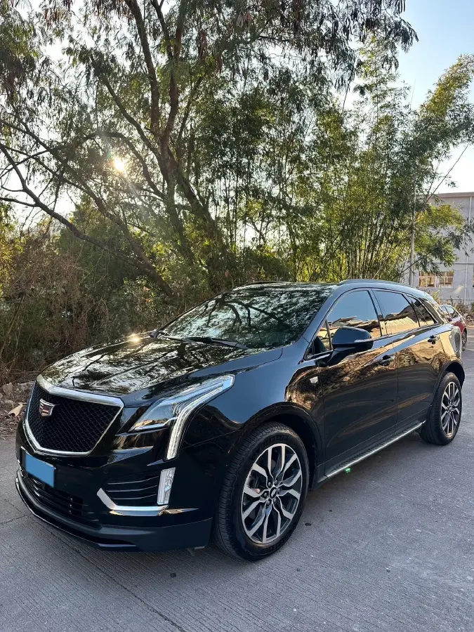 2022 Cadillac XT5 2.0T 237HP L4 9AT