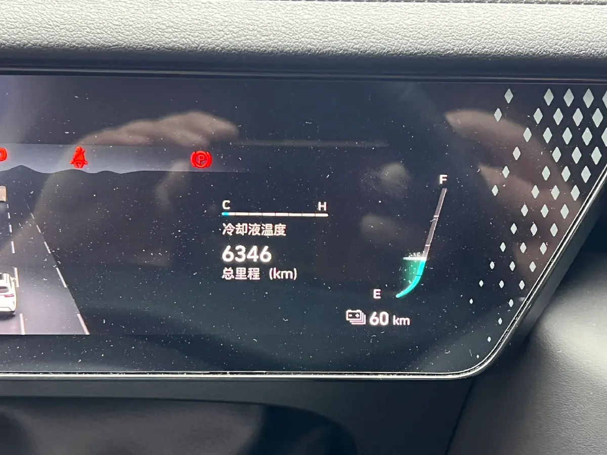 2024 WEY Mocha 1.5T 170HP L4 4DHT PHEV 35.04KWH,autocango,china used car exporter,china ev exporter,chinese used car exporter,chinese used ev exporter