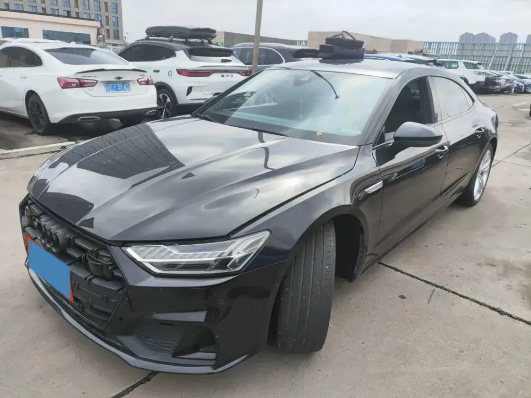 2022 Audi A7L 2.0T 245HP L4 7DCT