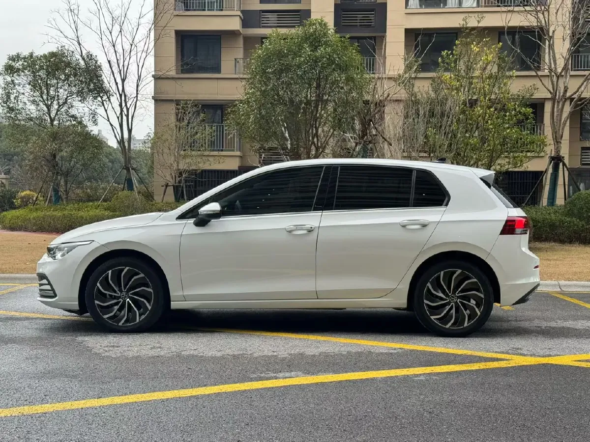 2023 Volkswagen Golf 1.4T 150HP L4 7DCT,autocango,china used car exporter,china ev exporter,chinese used car exporter,chinese used ev exporter