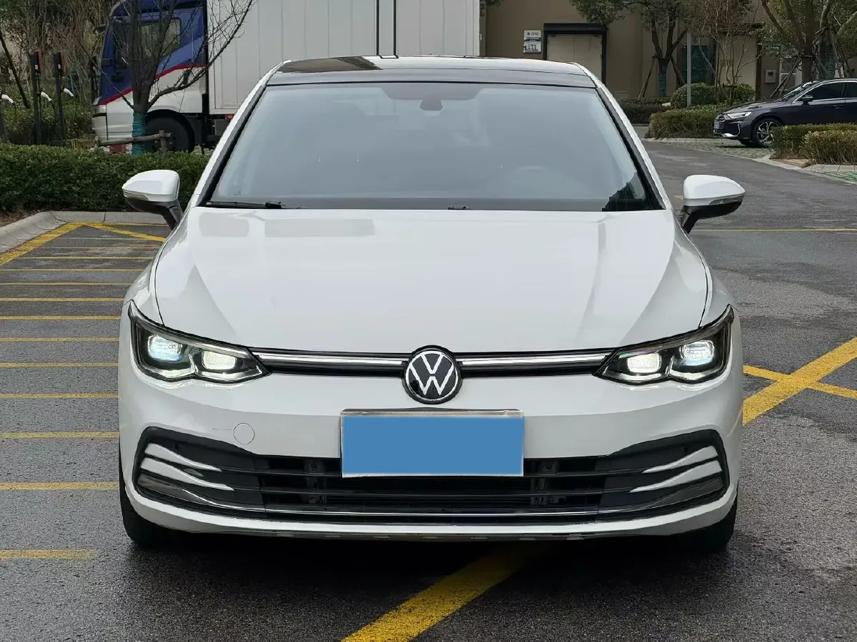 2023 Volkswagen Golf 1.4T 150HP L4 7DCT,autocango,china used car exporter,china ev exporter,chinese used car exporter,chinese used ev exporter