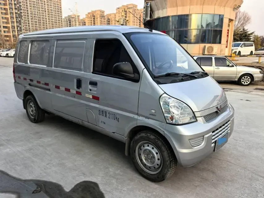 2021 SWM X2 1.5L 112HP L4 5MT,autocango,china used car exporter,china ev exporter,chinese used car exporter,chinese used ev exporter