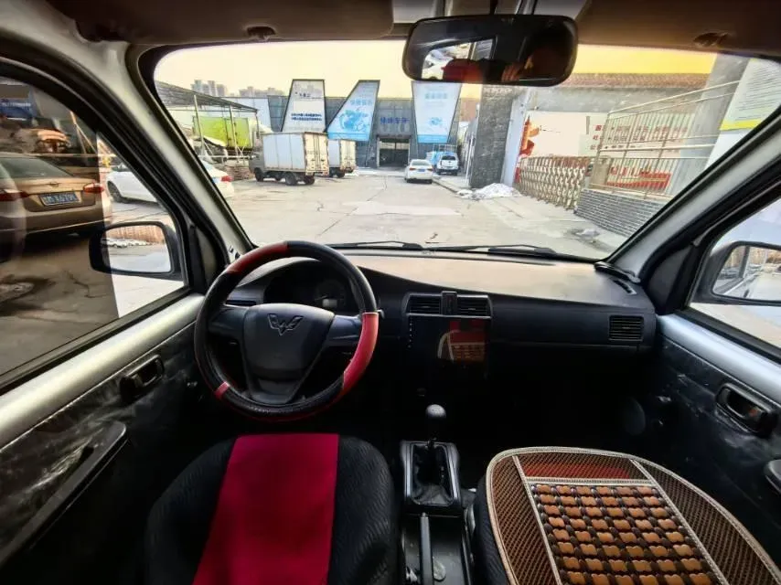 2021 SWM X2 1.5L 112HP L4 5MT,autocango,china used car exporter,china ev exporter,chinese used car exporter,chinese used ev exporter