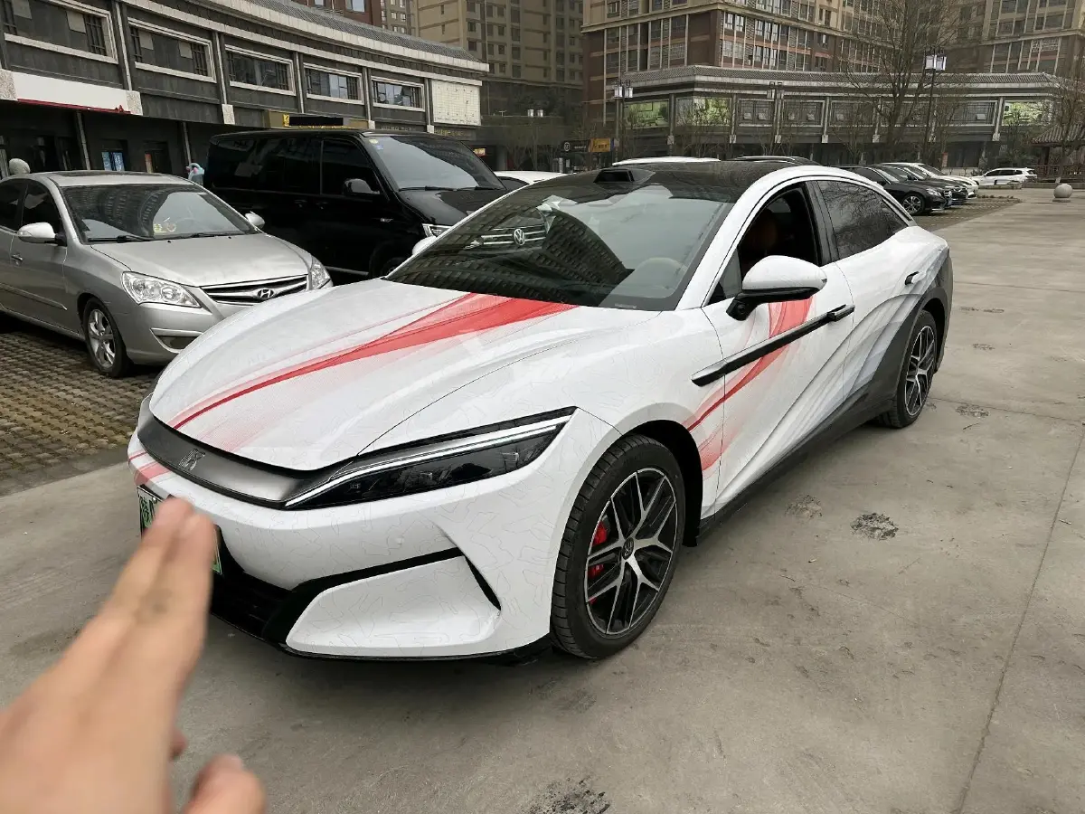 2025 BYD HanL BEV