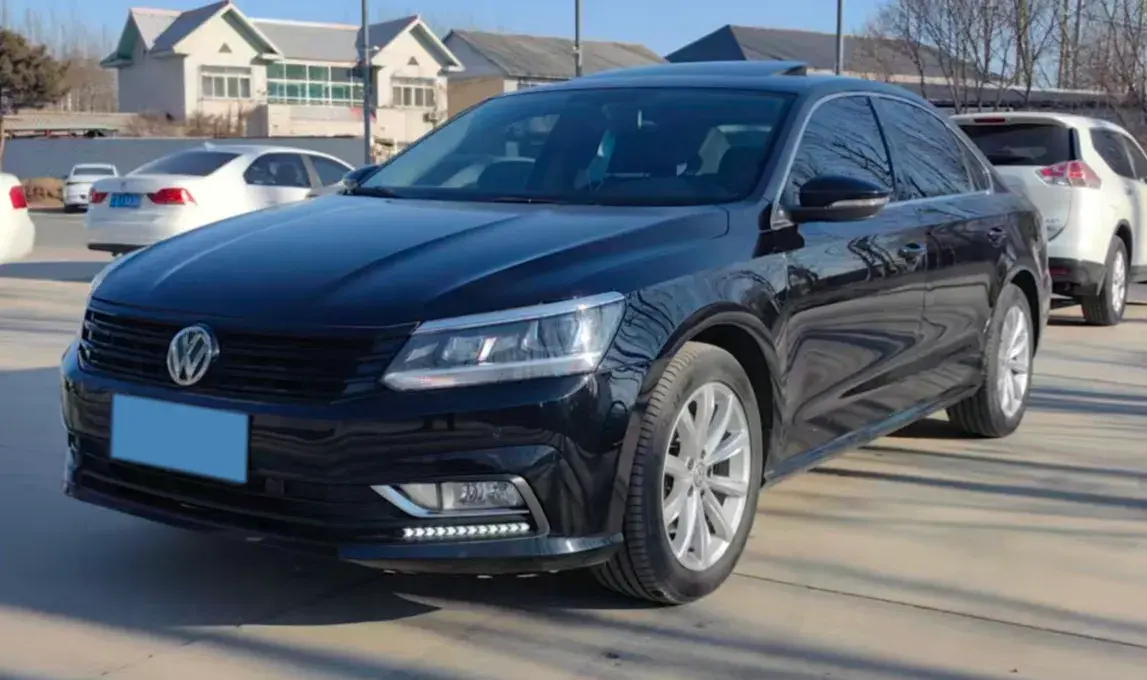 2017 Volkswagen Passat 1.8T 180HP L4 7DCT