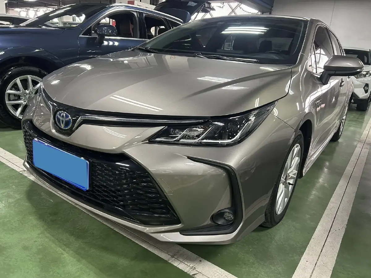 2024 Toyota Corolla 1.8L 98HP L4 E-CVT Hybrid