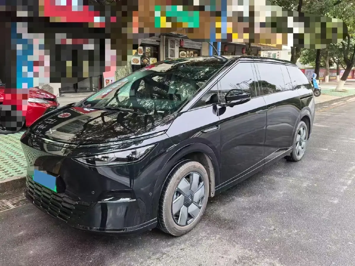 2024 Xpeng X9 BEV 101.5KWH